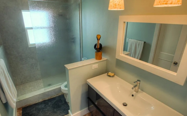 Breakaway Apartment 4