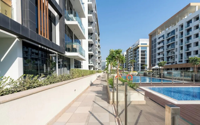 GLOBALSTAY. Azizi Riviera 34