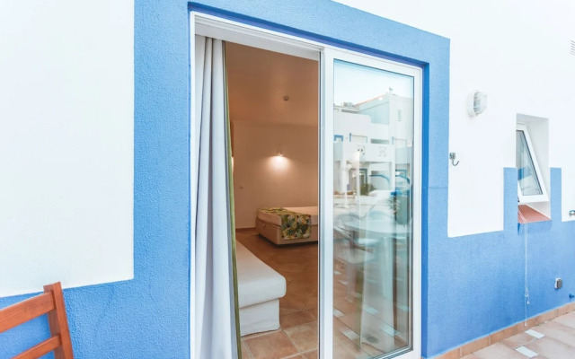 Quinta Velha Pool Terrace Flat15