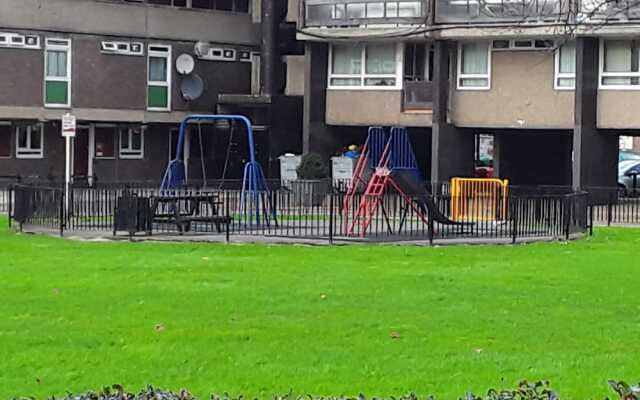 Uncle Errols Bed  Breakfast