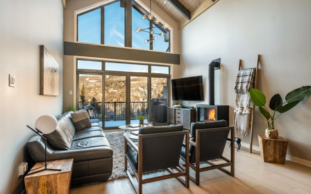 Verbier Tremblant by RVMT