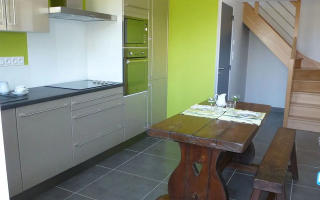 Cottage in Plougasnou Near Stunning Beaches