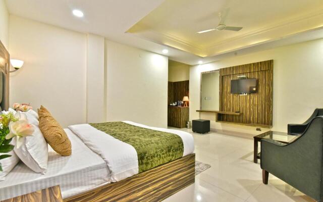 Hotel Comfort Court