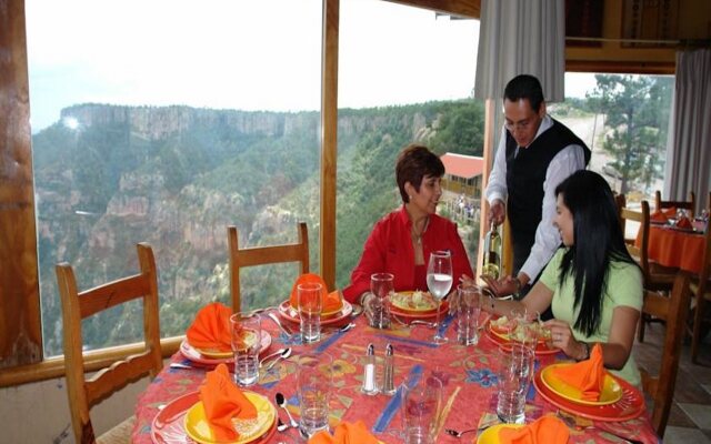 Hotel Divisadero Barrancas