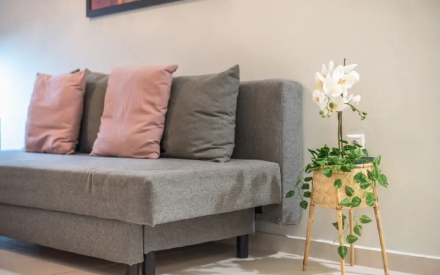 Erythros Boutique Suite By Cloudkeys