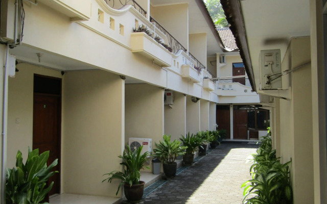 Hotel Family Syariah 1 by ZUZU