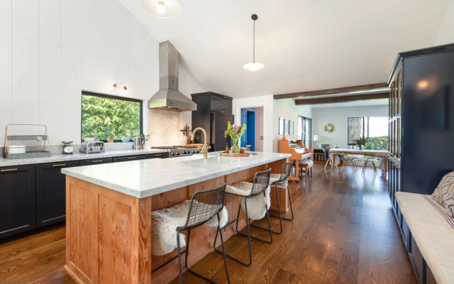 Silver Lake 3br W/ Water Views 3 Bedroom Home