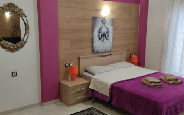 G M 4 ROOMS KENTRO in the heart of the city
