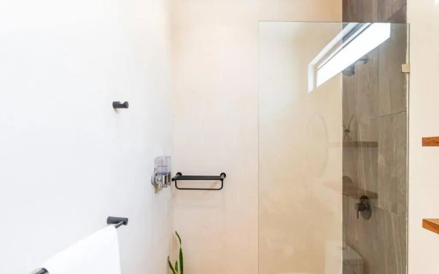 @villa.akbal- 2bd rooftop w/ open dinning room