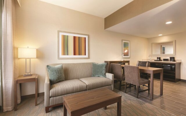 Embassy Suites Akron-Canton Airport