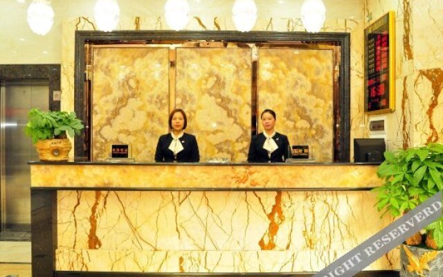 Yunhong Hotel (Guangzhou Railway Station Xicun Subway Station)