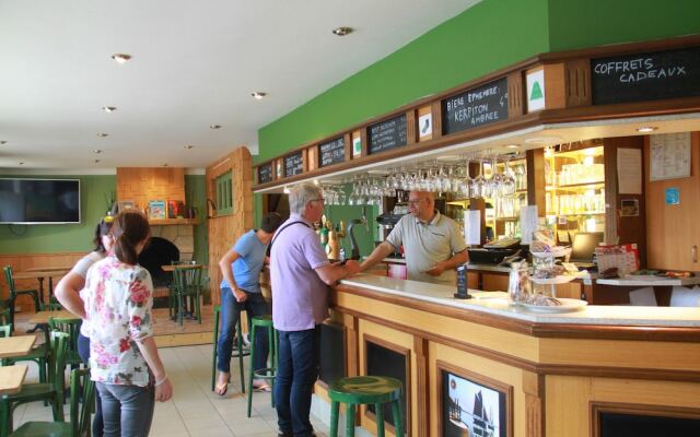 Le Petit Café dans la Prairie