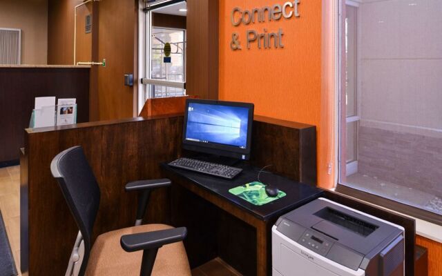 Fairfield Inn & Suites Louisville North