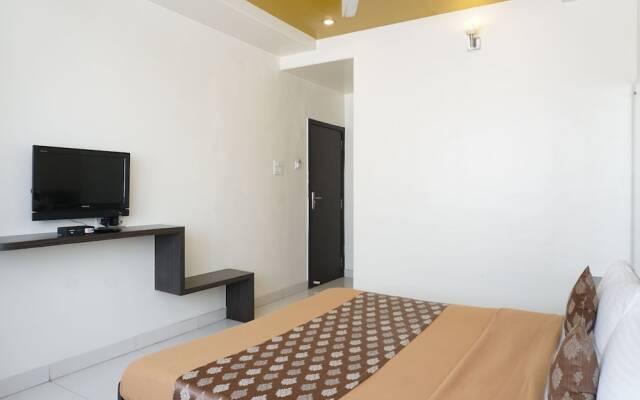 Hotel Pavitra