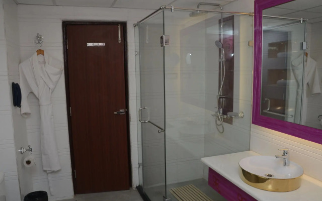 The Grand Empire A Boutique Hotel