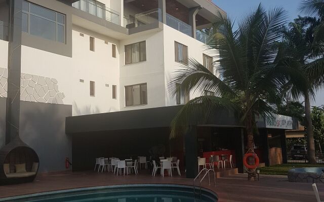 Francis Hotel
