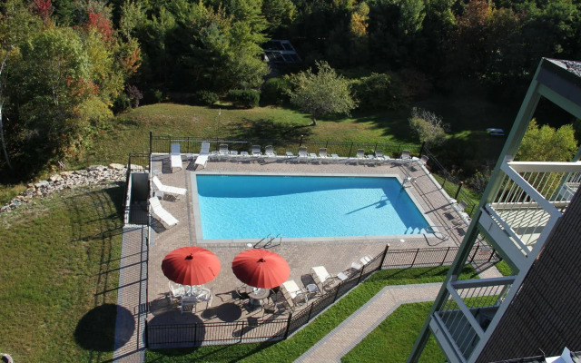Atlantic Eyrie Lodge
