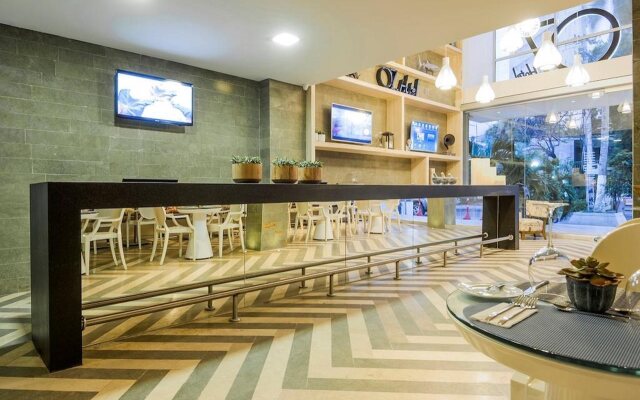 OZ Hotel