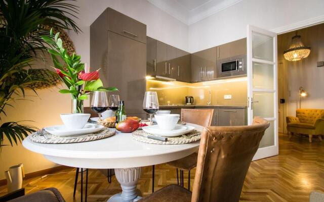 Holidays2Malaga Premium Apartments