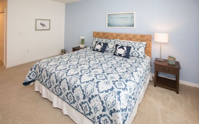 B202 OceanView by RedAwning