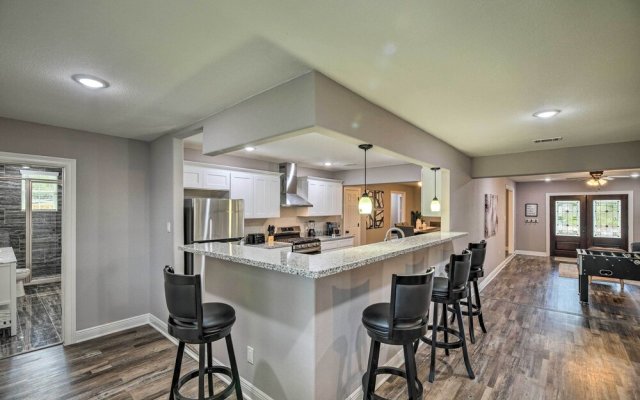 Spacious Houston Family Home With Game Room!
