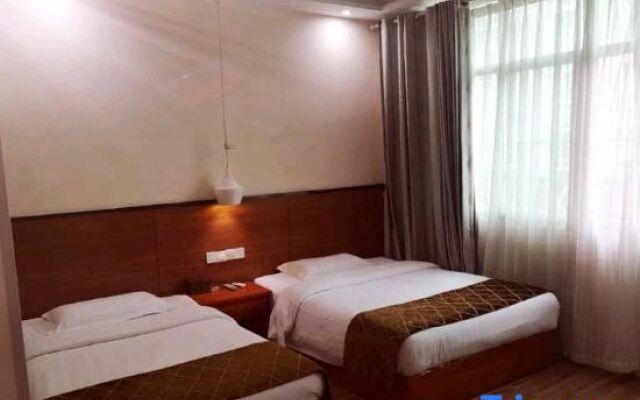 Yuetu Business Hotel