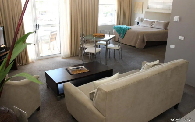 Mollymook Cove Apartments