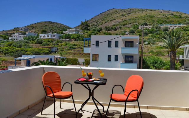Emporios Bay Hotel