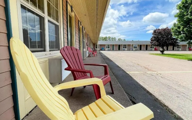 Silverwood Motel