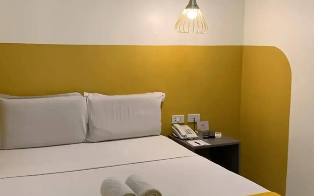 Travelbee Capitol Inn