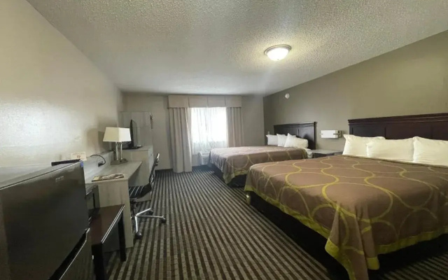 DuPont Suites