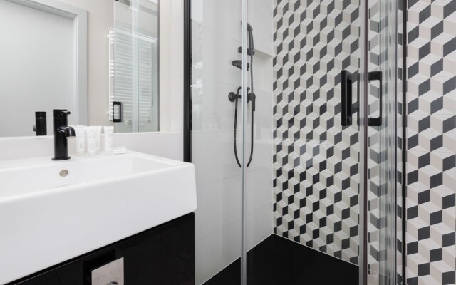 Blue Studio for 4 in Gdansk by Renters