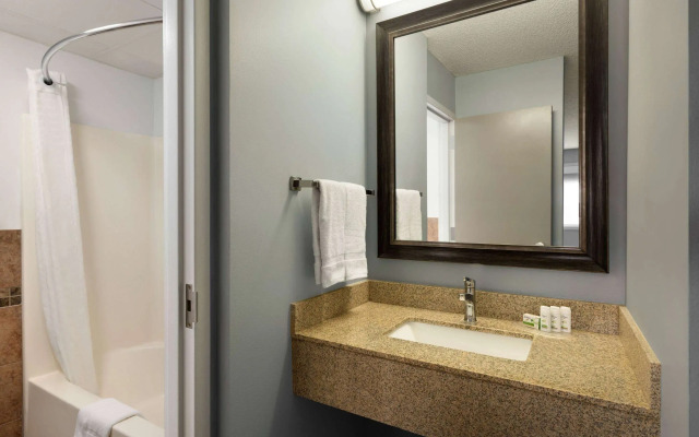 AmericInn by Wyndham Inver Grove Heights Minneapolis