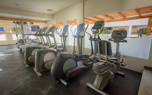 Costa Sur Resort & Spa