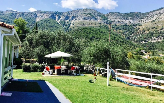Aura Guesthouse B&B