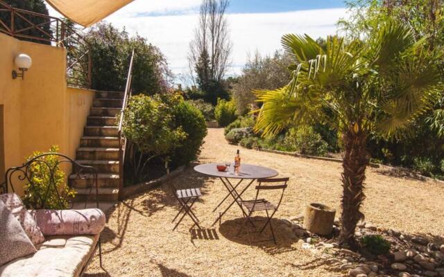 Ecrin de verdure avec accès piscine en plein Aix