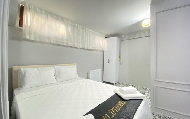 Comfy and Central Studio Flat in Kabatas Beyoglu