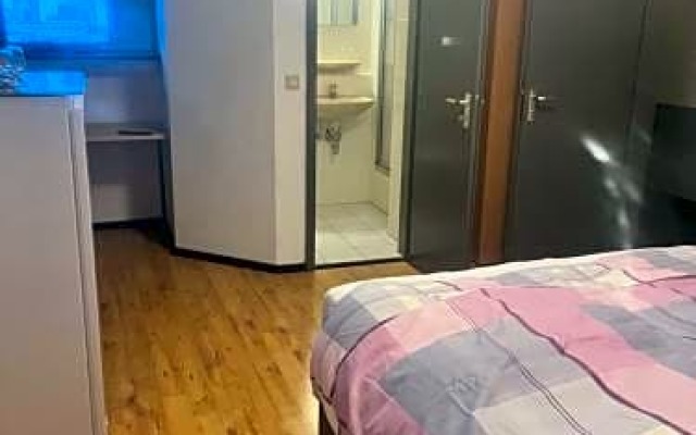 Akropolis Hotel