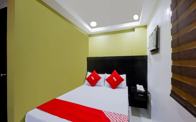 OYO 862 Jqv Hotel (Vaccinated Staff)