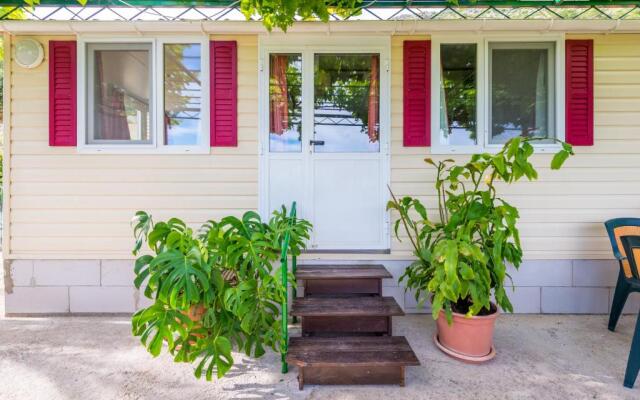 Holiday Home Garden