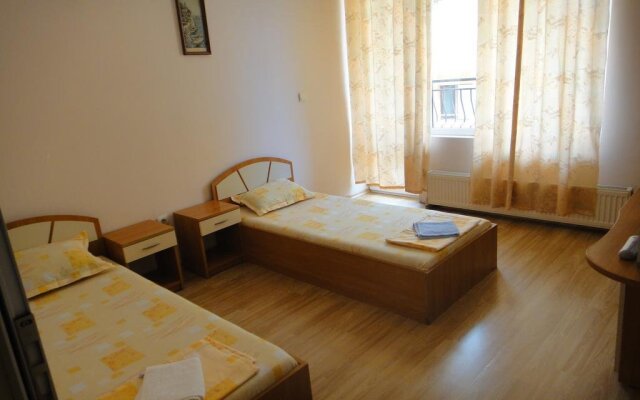 Guest house Eos