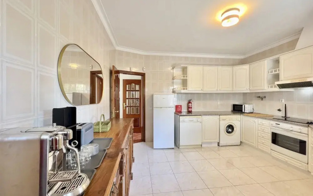 Vilamoura White House Villa by Homing