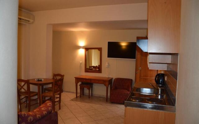 Eleni Beach Apartment