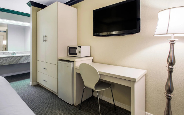 Quality Inn Clermont West Kissimmee