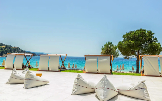 Ammoa Luxury Hotel & Spa Resort
