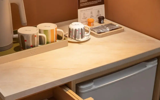 Atwell Suites Shanghai Wuning by IHG