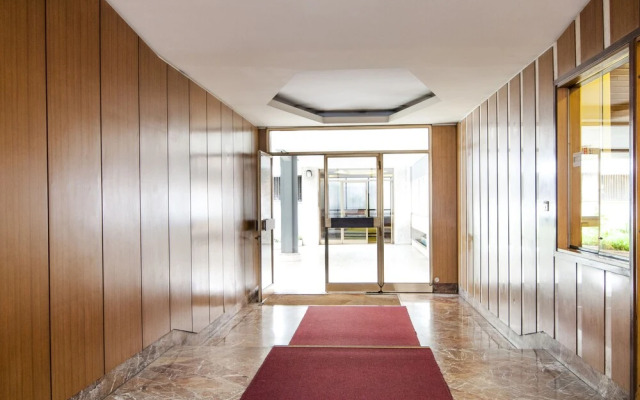 Aurelio&Vaticano Elegant Flat
