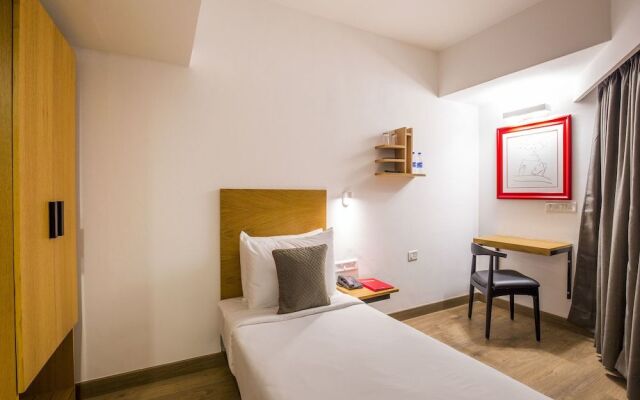 OYO Townhouse 022 Koregaon Park Pune