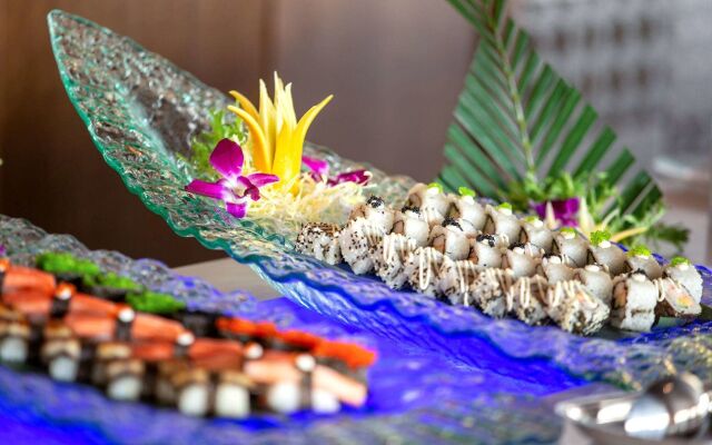 Wyndham Grand Plaza Royale Shuangyue Bay