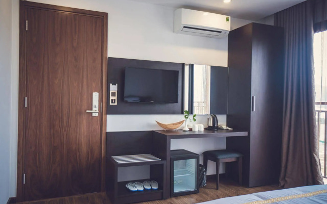 Meriton Hotel